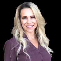 iPro Realty Network Employee Heather Hugie's profile photo