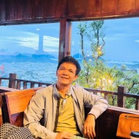 Toan Vuong Email
