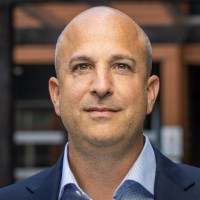 E-mail e número de telefone de David Ferszt