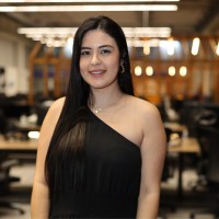 Conta Azul Employee Danielle Maia's profile photo