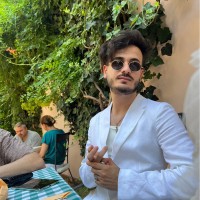 AMIQ EDA Employee Yunis Saleh's profile photo