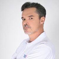 Marcos Roberto Email
