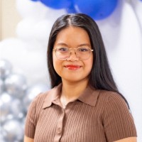 Stages Employee Yen le's profile photo