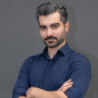 Amin Khoshvaght Email