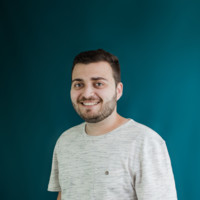 Lucas Vieira Email