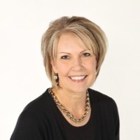 Tess Thompson Email & Phone Number