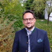 Matthias Moser Email