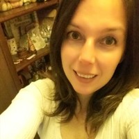 Pamela Tapia Email