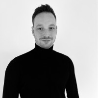 Niklas Herrmann Email