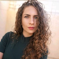 Niki Parasiri Email