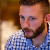 Aaron Bretz's profile photo