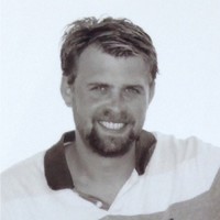 Simon MacKlin Email