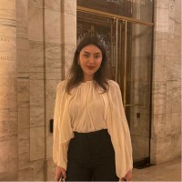 Betül Sarıbaş Email