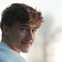 O2MAX Employee Eliott Villaire's profile photo