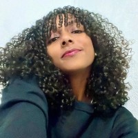 Letícia Teixeira Email