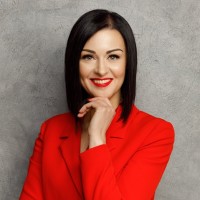 Spring Professional Employee Vivian James's profile photo