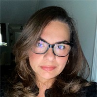Luz B Email & Phone Number