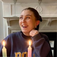 Aderyn Holt Email & Phone Number