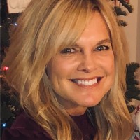 Tactile Medical Employee Linda Perron's profile photo