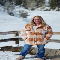 Travel Agency Employee Tracy Denney's profile photo