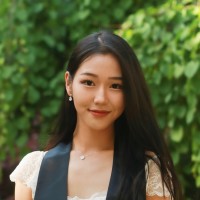 Chloe Lee Email