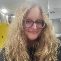 Lab-Machines Employee Shannon Andreas's profile photo