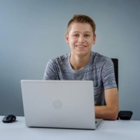 Tom Häfele Email