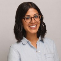 Komal Abbas Email