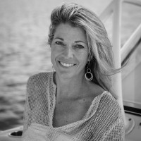 Houlahan Travel Employee Rindy Hesselman's profile photo