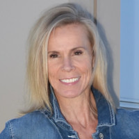 The Bay Club Company Employee Paula Neubert's profile photo
