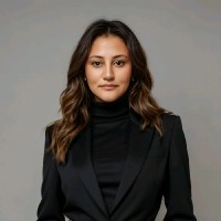 Elif Özer Email
