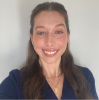 Shayna R.t. Email & Phone Number