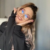 ADVANCEDgg Employee Viiki Z's profile photo