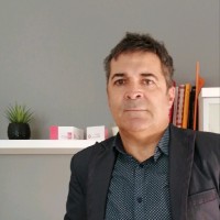 Ramon Casellas Roura Email