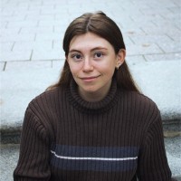 Laura Curioli Email
