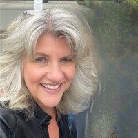 Jennifer Biddlecombe Email & Phone Number