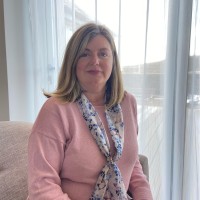 Lynn Pett Email