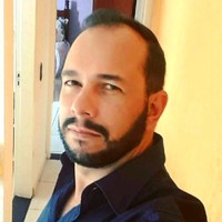 André Valentim Email