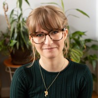 Rose Perry Email & Phone Number