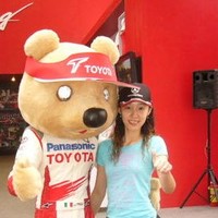 Sandy Hu Email & Phone Number