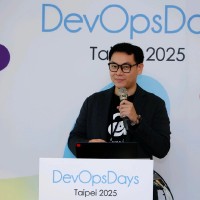 Paul Huang Email