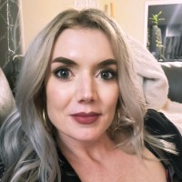 Caroline Fontein Email & Phone Number