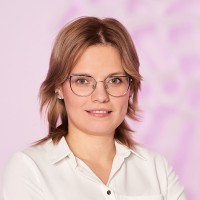 Sylwia Bączek Email