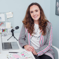 Holly Bray Email & Phone Number