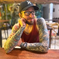 Eric Bloomquist Email