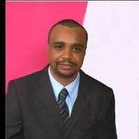Roberto Assis Email