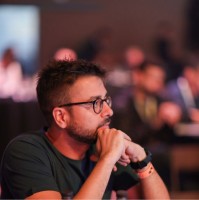 Gustavo Souza Email