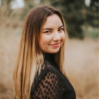 Taylor Wells Email & Phone Number