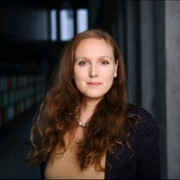 HEC Paris Employee Jeanne Destombe's profile photo