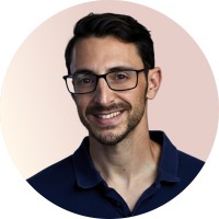 Contrast - UI/UX Design Agency Employee Sagi Shrieber's profile photo
